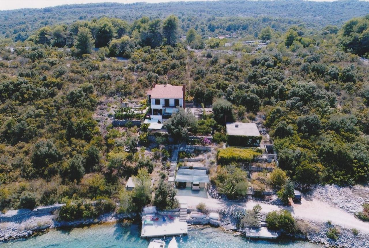 Willa Seafront Rural Big House At Solta Croacia Island Nečujam Zewnętrze zdjęcie